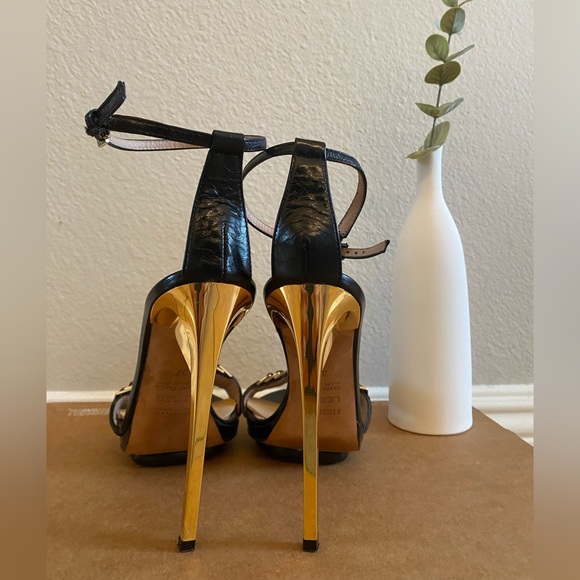 Herve Leger Gold Heel Size 7 - Picture 4 of 6